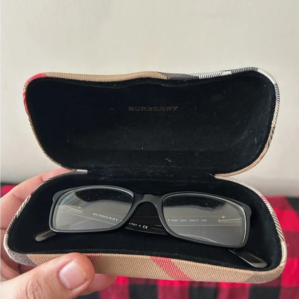 Burberry Black eyeglasses Classic Design - Picture 1 of 6